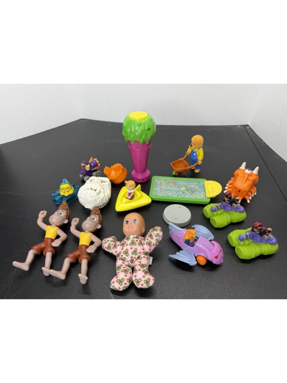Vintage Mixed Lot Of 15 McDonalds Burger King Kids Meal Toys Yeti Jetsons